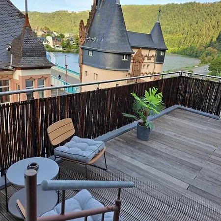 Blick Zum Brueckentor Traben-Trarbach