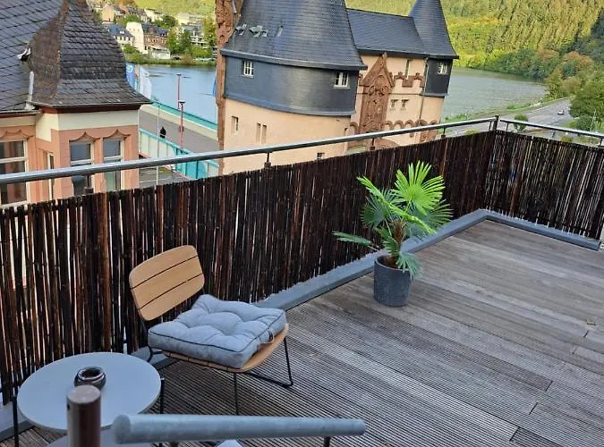 Blick Zum Brueckentor Traben-Trarbach