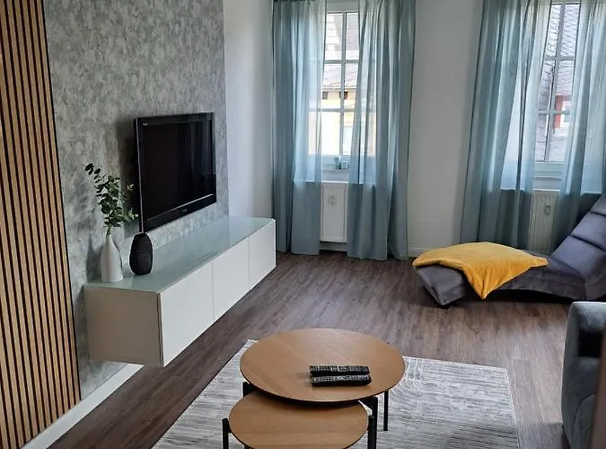 Blick Zum Brueckentor